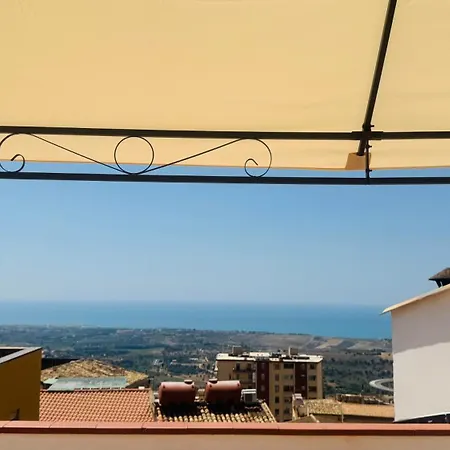 Casetta In Fiore Zagara Appartement